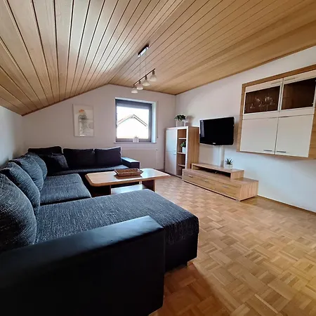 Ferienwohnung-felisa شقة Petersworth